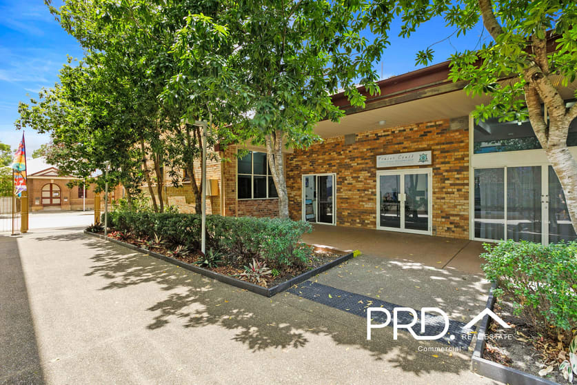 Click to view all images 102 Wharf Street Maryborough QLD 4650 - Image 2