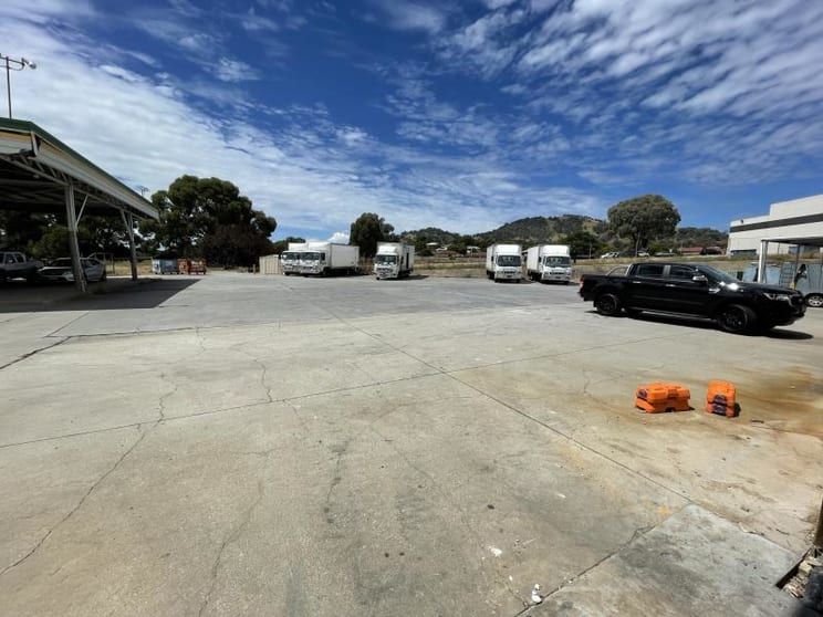 Click to view all images Pt. 40-60 Chapple Street Wodonga VIC 3690 - Image 3