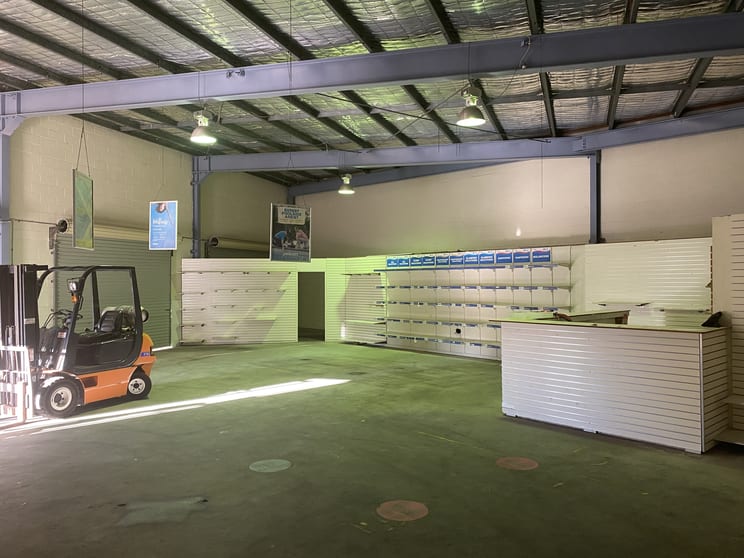 Click to view all images 1/94 Nudjia Road Unanderra NSW 2526 - Image 2