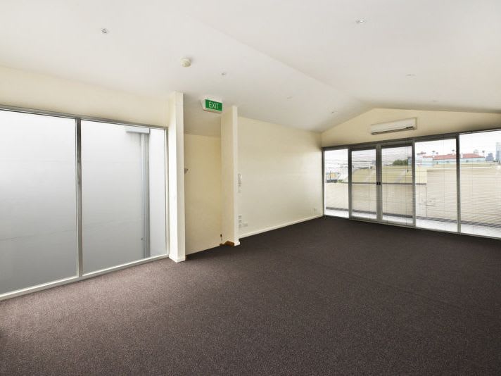 Click to view all images 2/175 Lord Street Richmond VIC 3121 - Image 3
