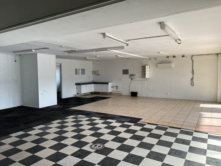 Click to view all images 1/10-14 William Berry Drive Morayfield QLD 4506 - Image 3