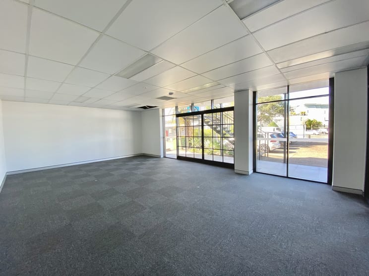 Click to view all images 108 Brisbane Road Mooloolaba QLD 4557 - Image 2
