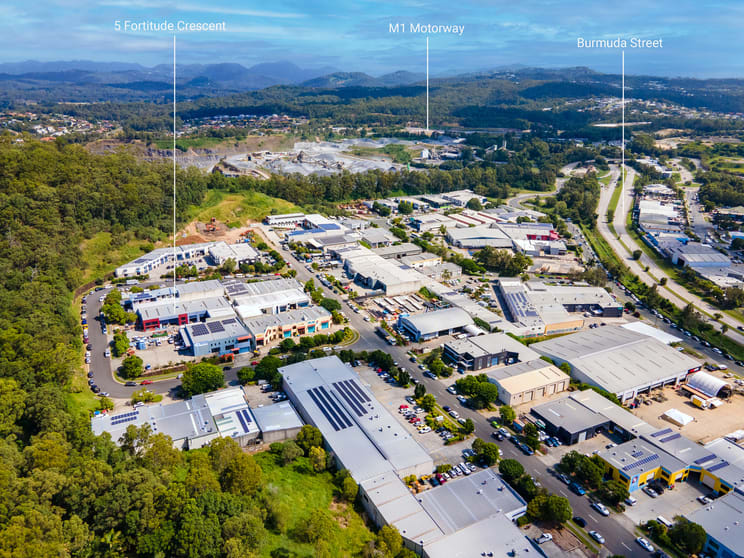 5 Fortitude Crescent Burleigh Heads QLD 4220 - Image 3