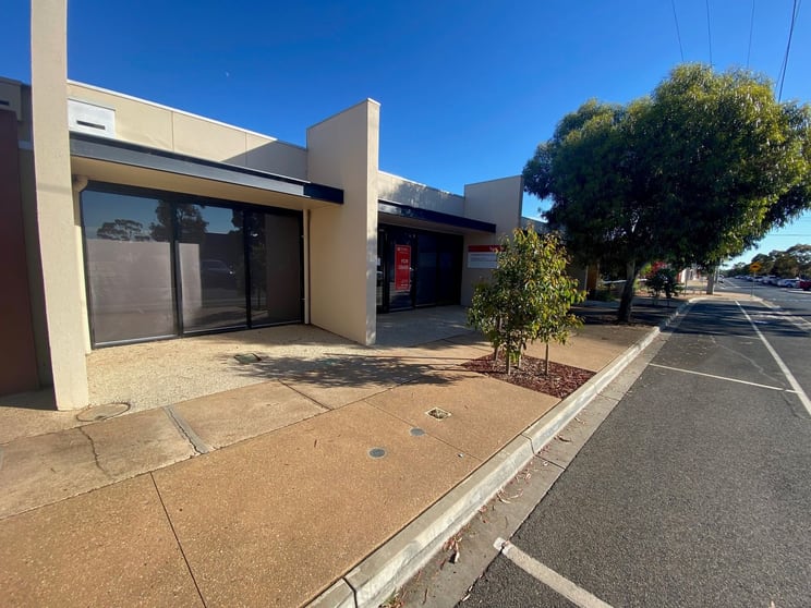 89 & 91 Pine Avenue Mildura VIC 3500 - Image 2