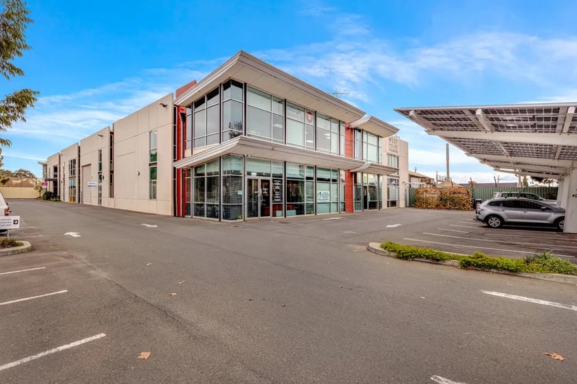 Click to view all images 32 West Thebarton Road Thebarton SA 5031 - Image 1