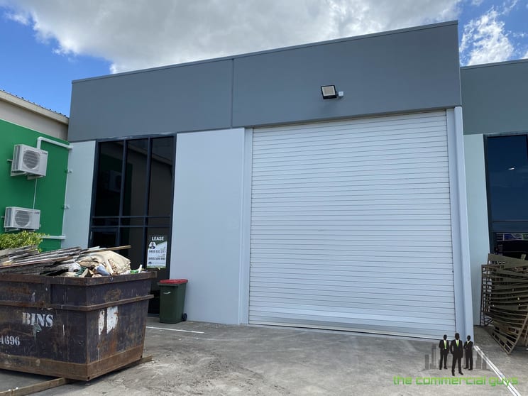 U2, 1/5-7 Boeing Pl Caboolture QLD 4510 - Image 1