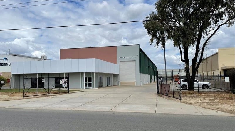 Click to view all images 404 Victoria Road Malaga WA 6090 - Image 1
