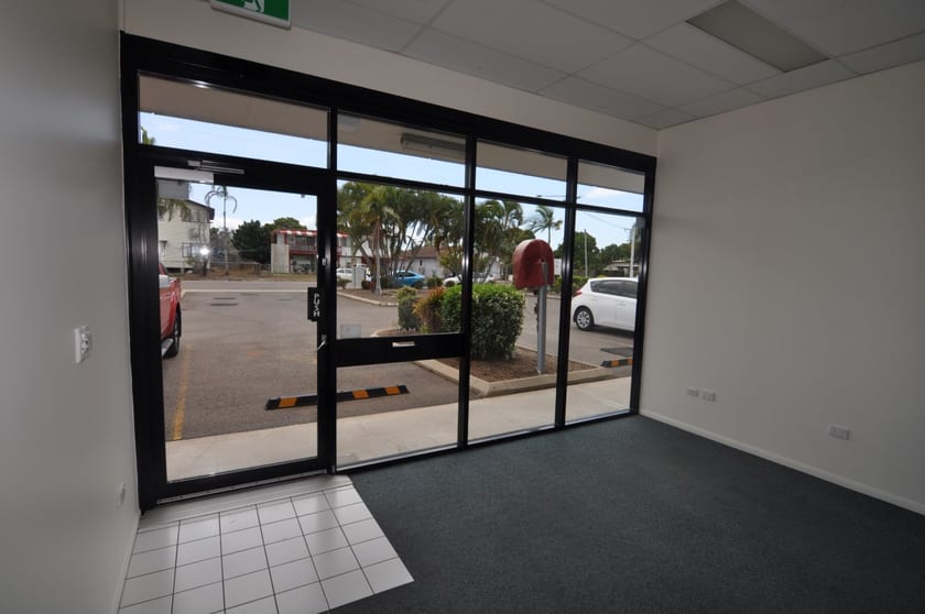 Click to view all images 4/56 Charles Street Aitkenvale QLD 4814 - Image 3