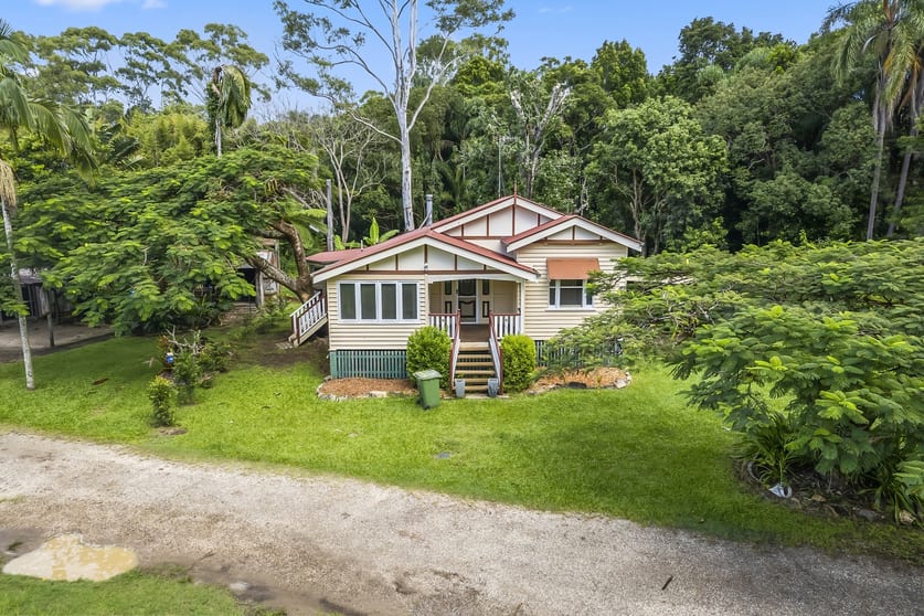 Click to view all images 801 Eumundi Road Doonan QLD 4562 - Image 3