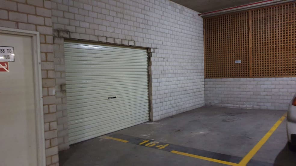 Click to view all images Store 164/330 Wattle Street Ultimo NSW 2007 - Image 2