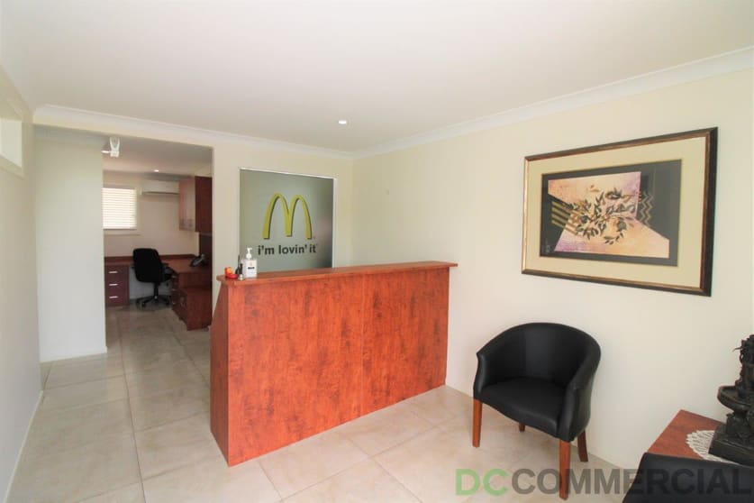 Click to view all images 186 Hume Street East Toowoomba QLD 4350 - Image 1