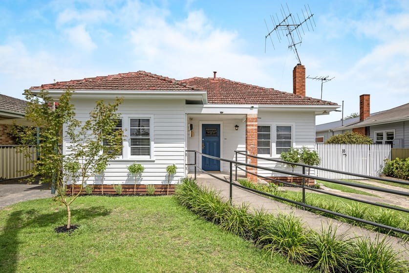 Click to view all images 123 Hume Street Wodonga VIC 3690 - Image 1