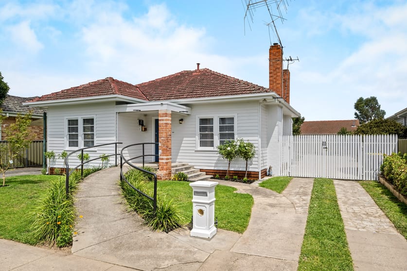 Click to view all images 123 Hume Street Wodonga VIC 3690 - Image 2