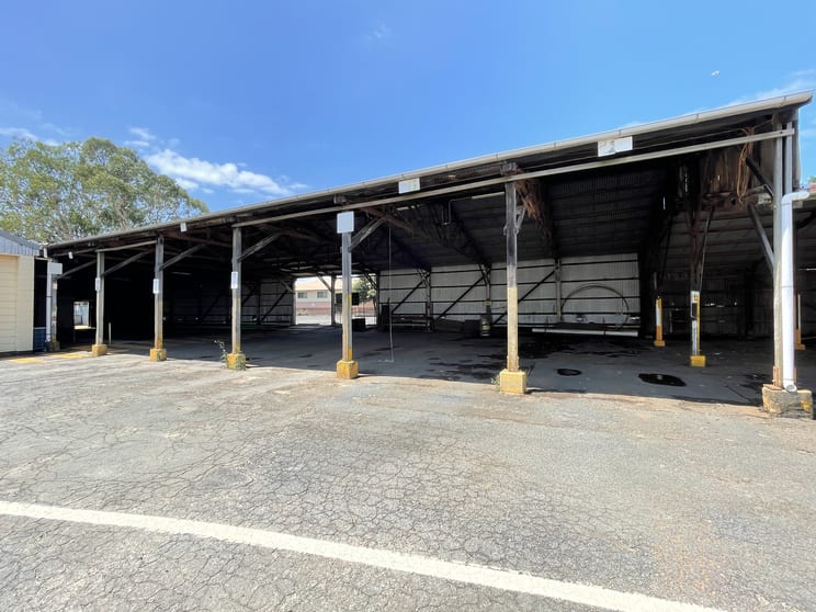 Click to view all images Bay 40/177-185 Anzac Avenue Harristown QLD 4350 - Image 1
