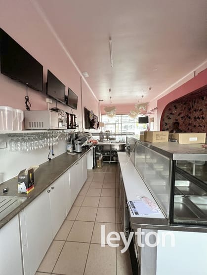 Click to view all images 4A Windsor Avenue Springvale VIC 3171 - Image 3