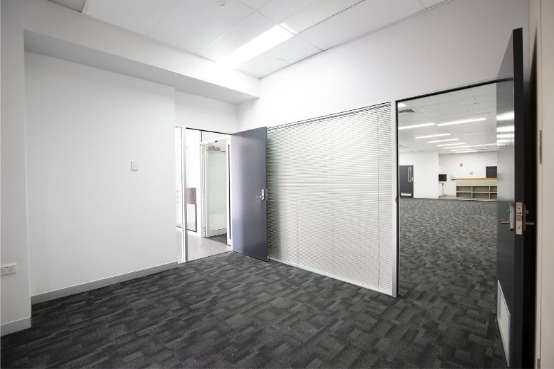 Click to view all images E & K/204 Victoria Street Mackay QLD 4740 - Image 3
