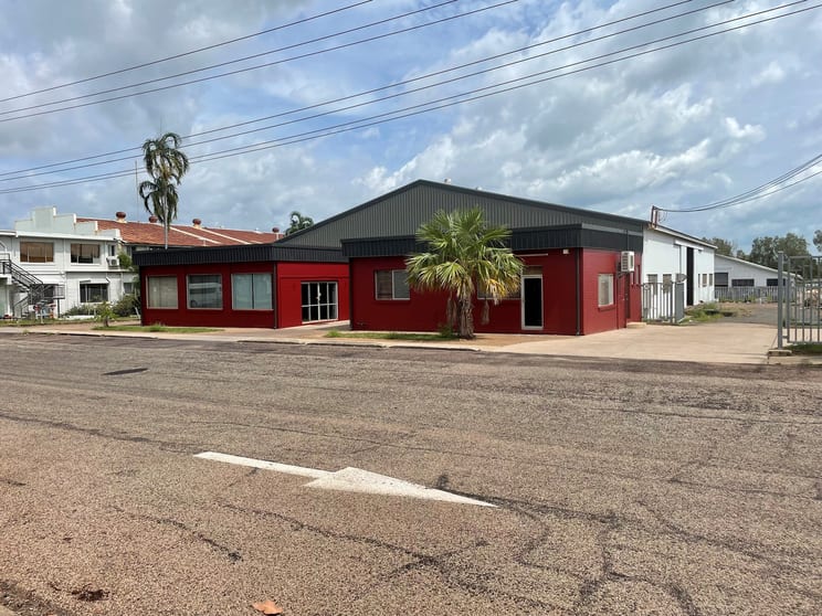 Click to view all images 3/94 Coonawarra Road Winnellie NT 0820 - Image 2