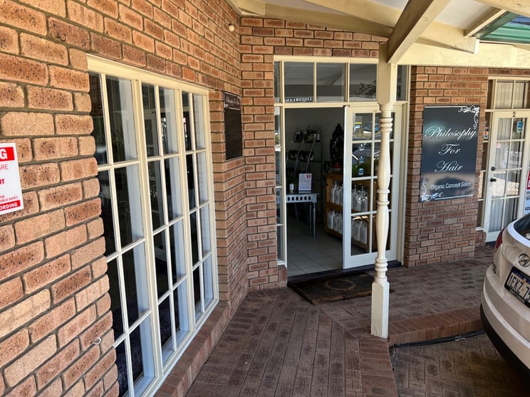 Click to view all images 3/569 Stirling Highway Cottesloe WA 6011 - Image 2
