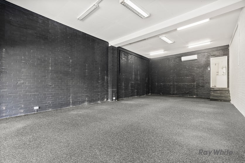 Click to view all images 178 Fox Valley Road Wahroonga NSW 2076 - Image 3