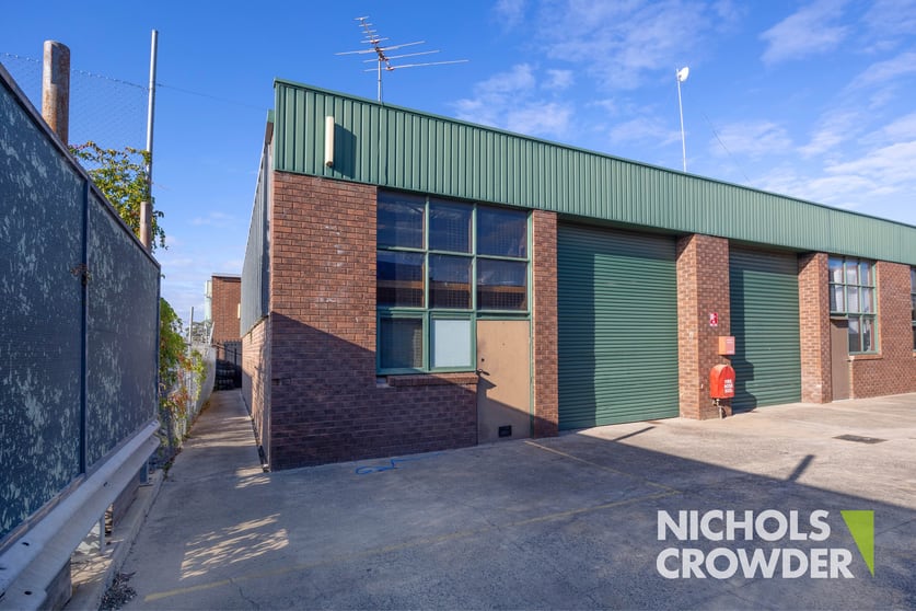 Click to view all images 5/6 Shearson Crescent Mentone VIC 3194 - Image 3