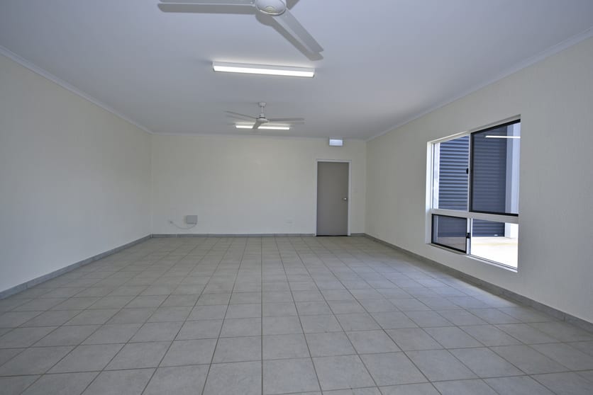 Click to view all images 2/22 Georgina Crescent Yarrawonga NT 0830 - Image 3