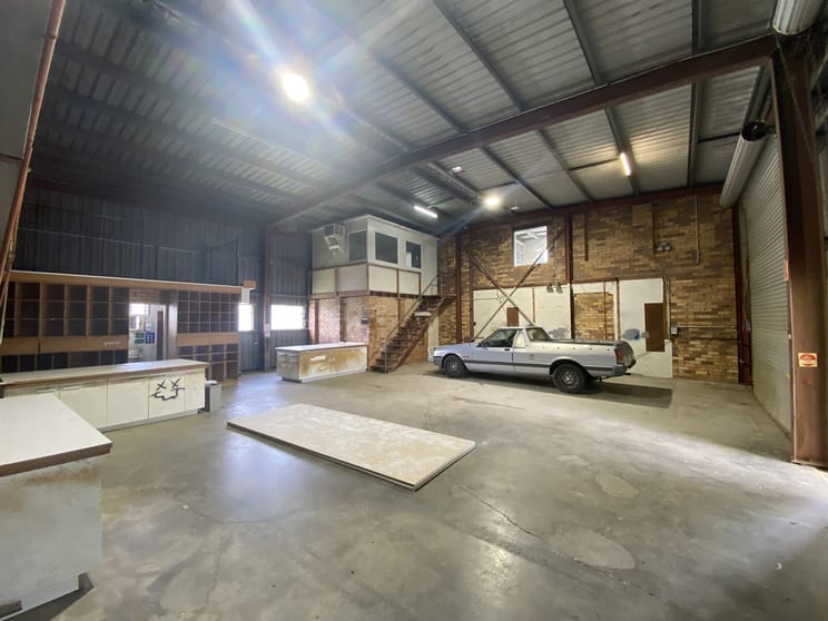 Click to view all images 1 Depot Street Kuluin QLD 4558 - Image 3