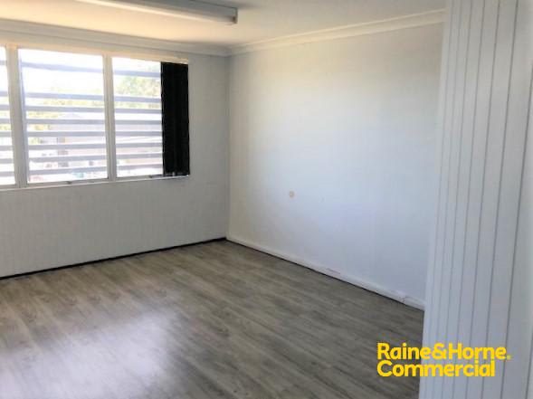 Click to view all images 6A/9 Frinton Street Southport QLD 4215 - Image 1