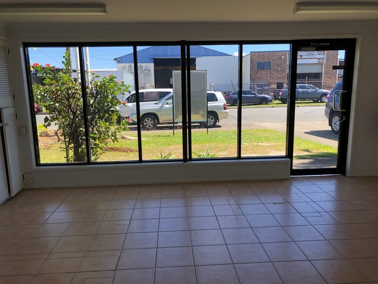 Click to view all images 23 KNIGHT STREET Portsmith QLD 4870 - Image 2