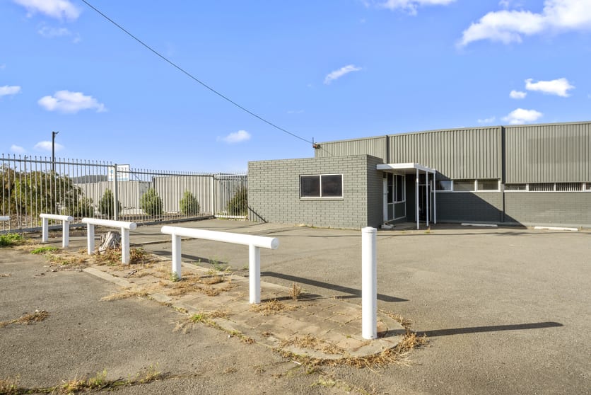 Click to view all images 79 South Arm Road Rokeby TAS 7019 - Image 2