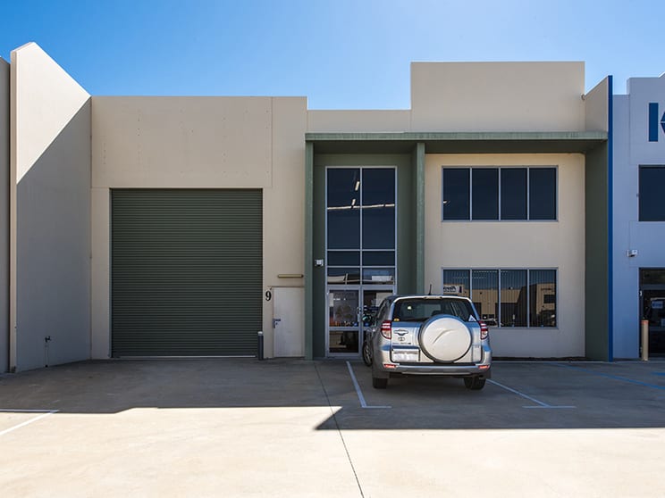 1,/9 Karratha Street Welshpool WA 6106 - Image 2