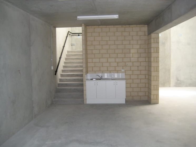 Click to view all images Unit 4/31 Stockdale Road O'connor WA 6163 - Image 2