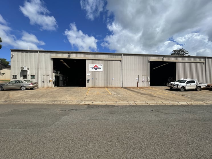 Click to view all images Shed 3/311-313 Taylor Street Wilsonton QLD 4350 - Image 2