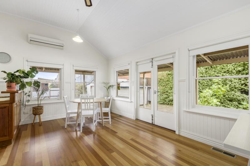 Click to view all images 308 Bellerine Street/308 Bellerine Street South Geelong VIC 3220 - Image 3