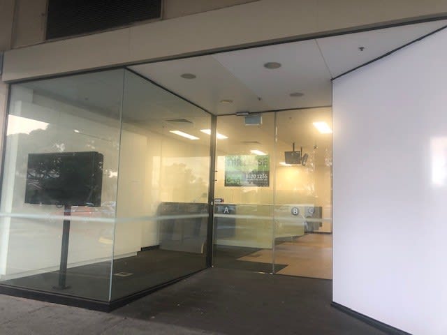 Click to view all images Shop 152/8-34 Gladstone Park Drive Gladstone Park VIC 3043 - Image 2
