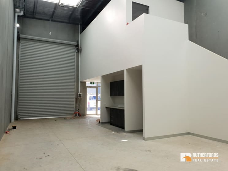 Click to view all images 26/25 Trafalgar Road Epping VIC 3076 - Image 2