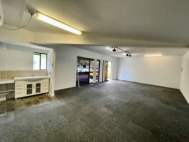 Suite 17/131-135 Old Pacific Highway Oxenford QLD 4210 - Image 1