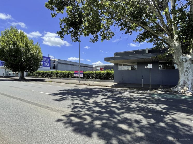Click to view all images 260 Ruthven Street Toowoomba City QLD 4350 - Image 1