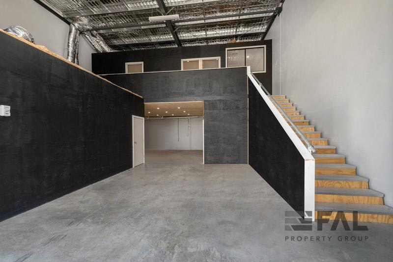 Click to view all images Unit 14/9 Lahey Close Sherwood QLD 4075 - Image 2