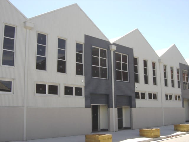 Click to view all images 2 Fisher Street Port Adelaide SA 5015 - Image 1