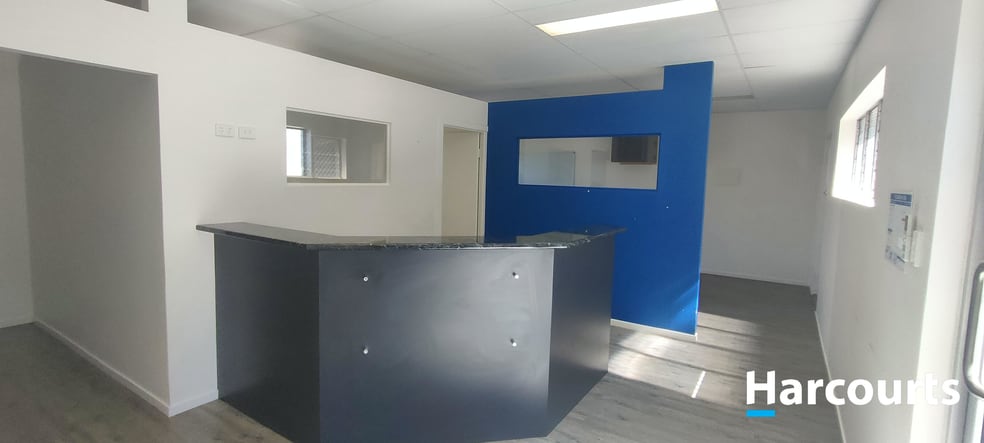 Click to view all images 4/130 Churchill Street Childers QLD 4660 - Image 2