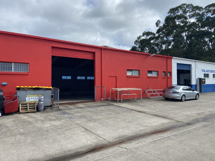 Click to view all images 2/17 Caloundra Road Caloundra West QLD 4551 - Image 1