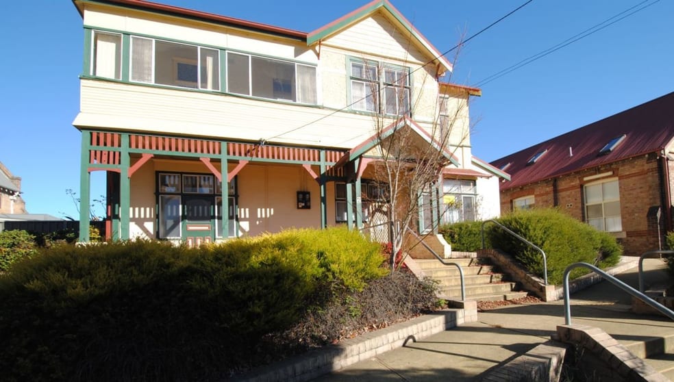 4/2 Roy Street Lithgow NSW 2790 - Image 1