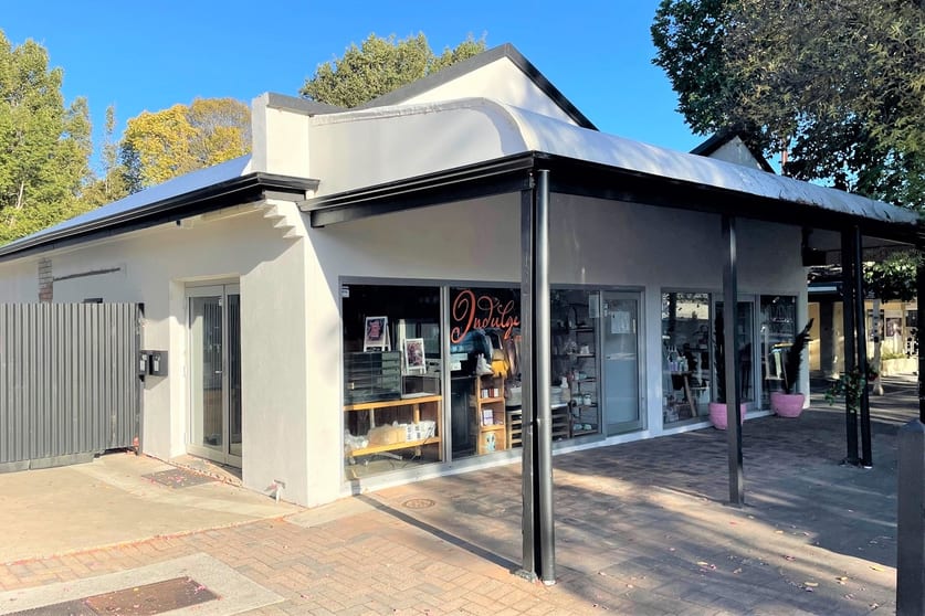 Click to view all images 1/37A Mount Barker Road Hahndorf SA 5245 - Image 3