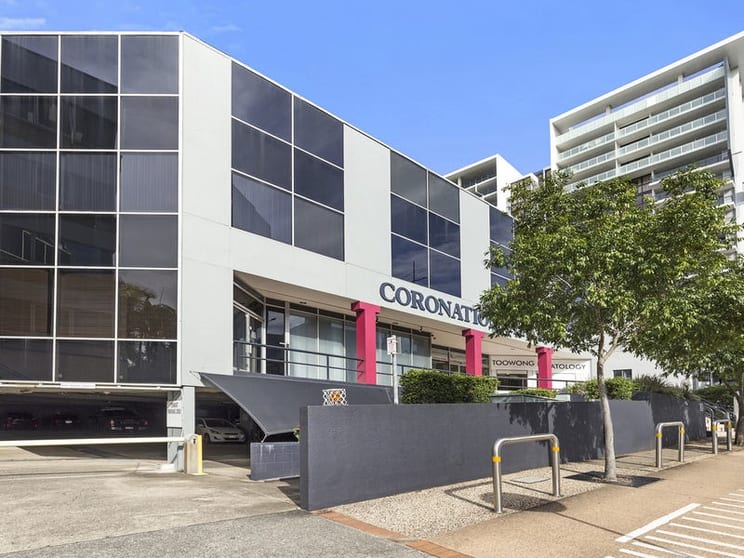Click to view all images 19/10 Benson Street Toowong QLD 4066 - Image 1