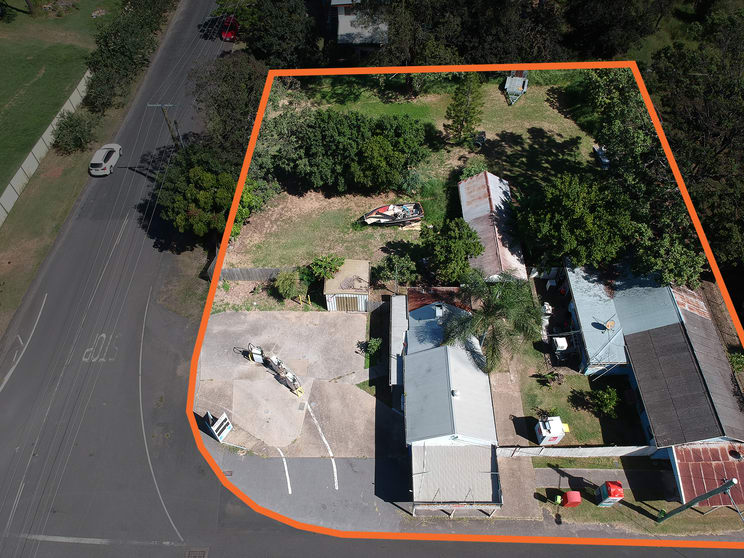 Click to view all images 59 Mary Street Blackstone QLD 4304 - Image 2