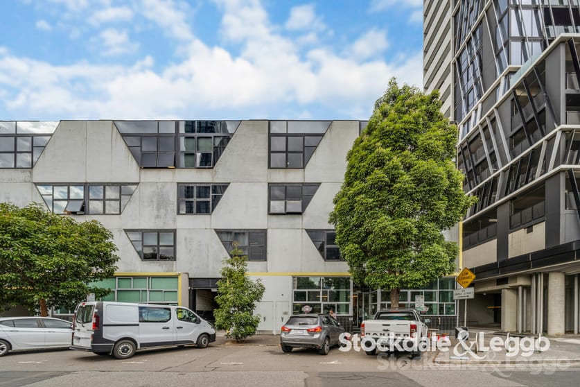 Click to view all images 212/15-87 Gladstone Street South Melbourne VIC 3205 - Image 2