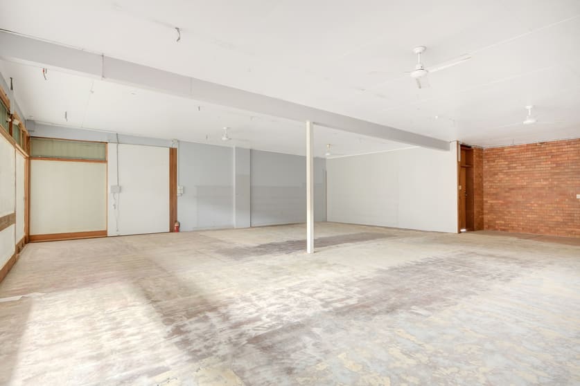 Click to view all images Shop 2/8 Hume Street North Toowoomba QLD 4350 - Image 3