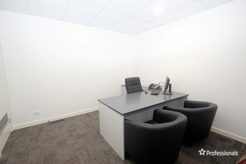Click to view all images 156 High Street Maryborough VIC 3465 - Image 3