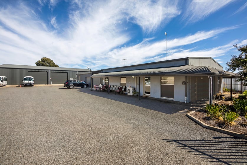 Click to view all images 14 Westport Road Edinburgh North SA 5113 - Image 1