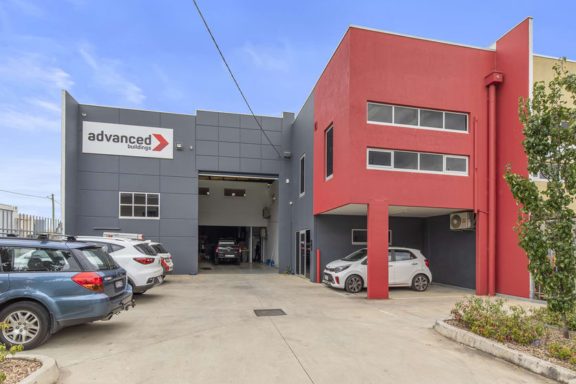 Click to view all images 57 Balfour Avenue Sunshine North VIC 3020 - Image 2